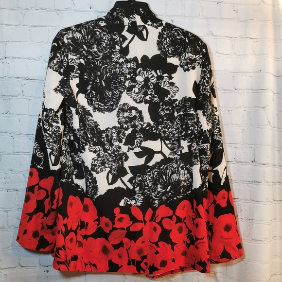 Sisley red, black and white floral crepe jacket, size 4 NWT - Picture 5 of 7